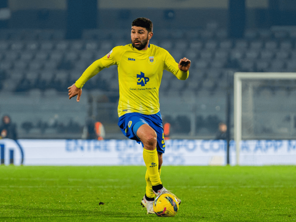 雷竞技电竞直播葡超国际比赛日再迎强敌，里尔战术微调，主帅态度：压力陡增，阵容厚度经受考验的简单介绍