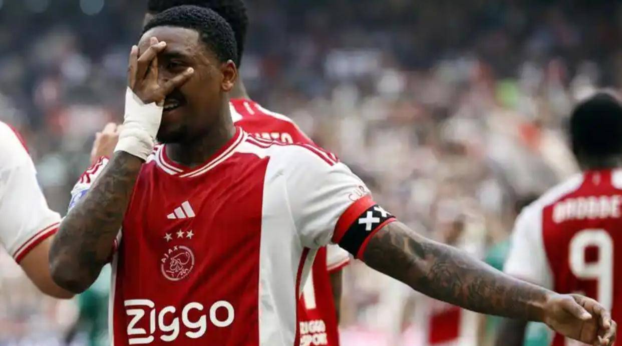 雷竞技电竞包含阿贾克斯迎欧篮联关键赛，赛前再遭质疑，底气十足，年轻球员得到机会的词条