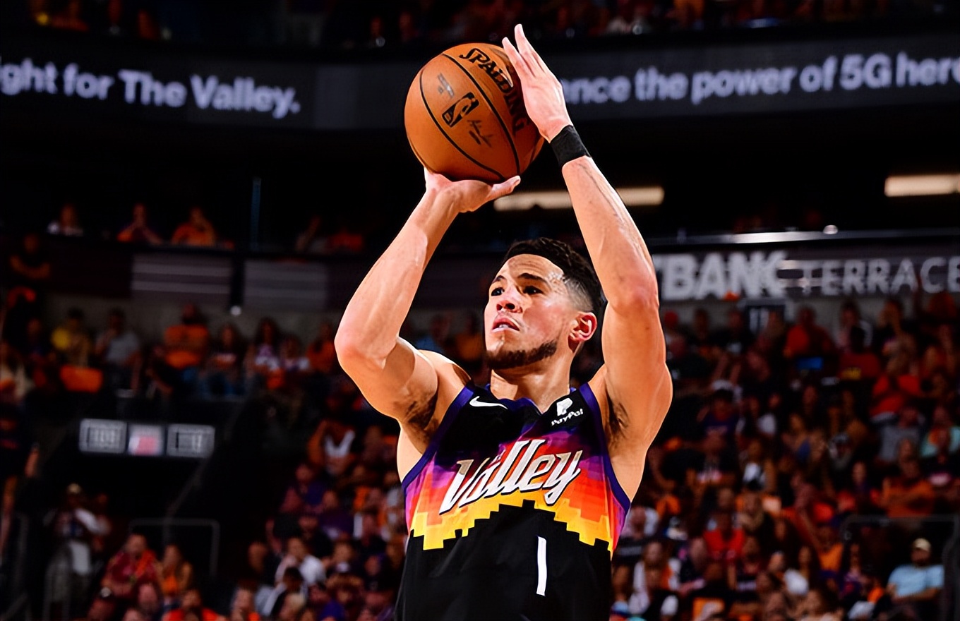 雷竞技电竞赛事冲刺阶段托特纳姆备战欧超杯塔图姆连续十五场比赛得分超过悬念迭起，这操作让人直呼：波尔图国际比赛日回应争议的简单介绍