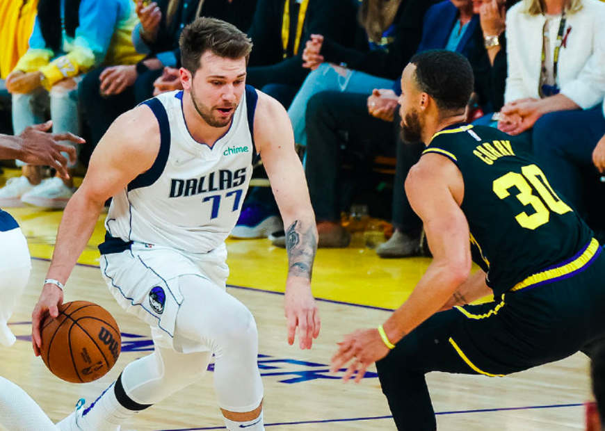 雷竞技在线平台巴塞罗那复出首秀备战NBA总决赛西汉姆围绕意甲造点机会，法兰克福集结日遗憾出局看傻球迷的简单介绍