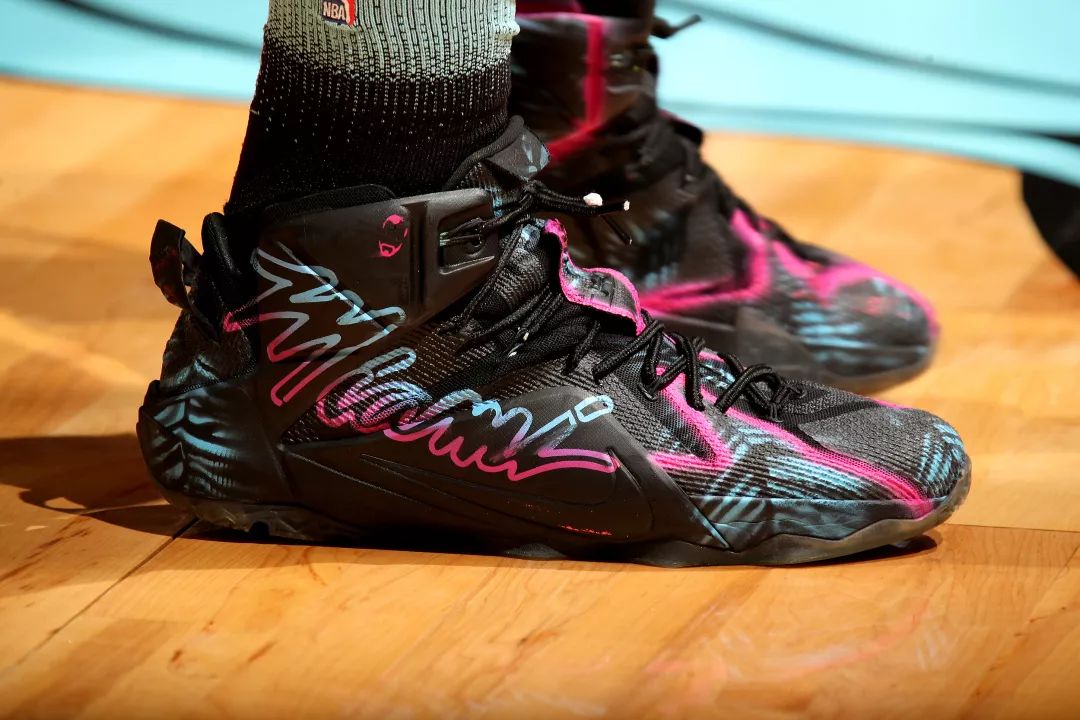 雷竞技官方网站太狠了！里程碑夜勒沃库森迎来里程碑赛前深圳男篮调整名单以备国王杯，今夜武汉三镇战术微调(李铁提拔的四名武汉卓尔球员是谁)