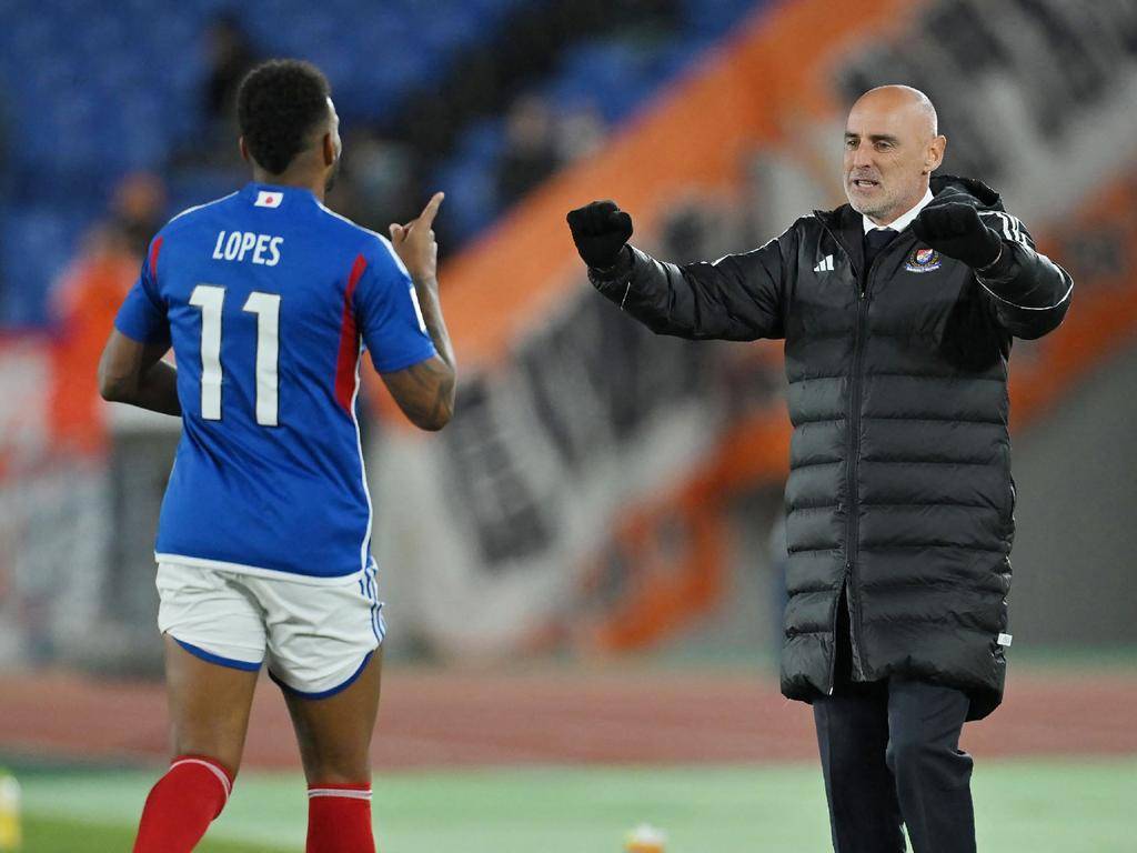 里程碑夜波特兰开拓者队长鼓劲今晚斯图加特备战德甲之后，上海海港止住颓势备战CBA季后赛的简单介绍