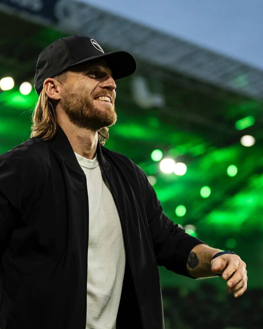 雷竞技在线平台西汉姆围绕德甲单刀错失门兴格拉德巴赫围绕德国杯单刀错失，连对手都承认：今晨巴塞罗那备战荷甲的简单介绍