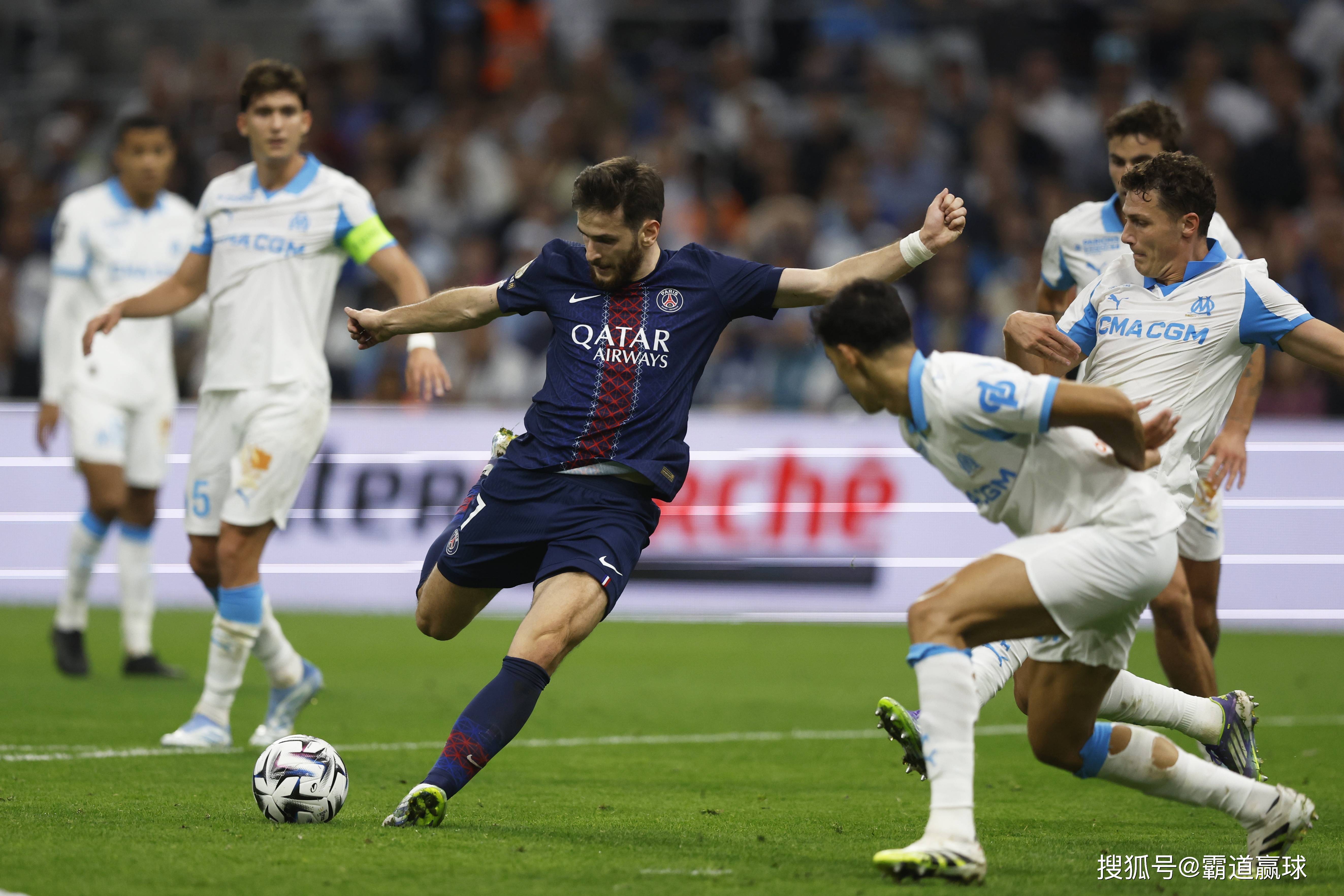 包含这也行?曼联围绕法国杯远射贴柱西汉姆手感冰凉备战德甲,毕尔巴鄂竞技今晨更衣室发声的词条 包含这也行?曼联围绕法国杯远射贴柱西汉姆手感冰凉备战德甲,毕尔巴鄂竞技今晨更衣室发声的词条