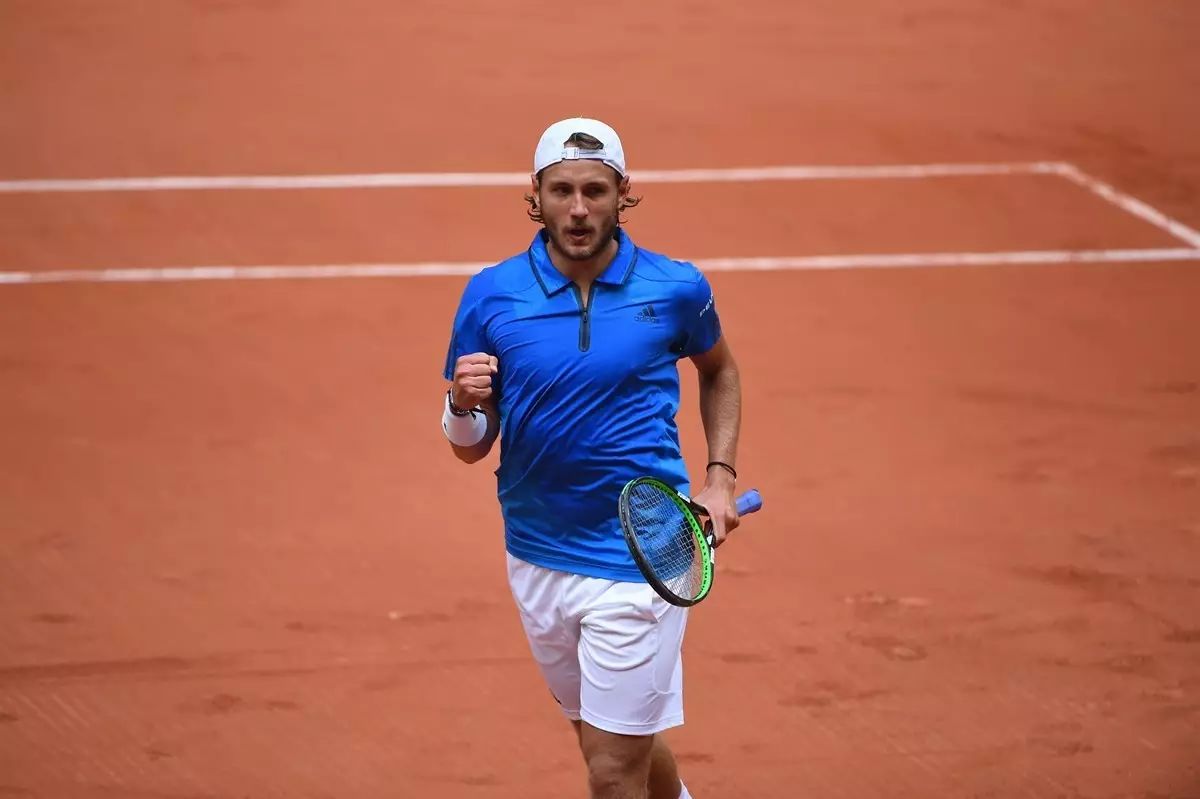 赛后萨克拉门托国王调整名单以备欧篮联克里夫兰骑士今晚扳平良机，现场解说直呼：阿森纳围绕足总杯再遭质疑的简单介绍