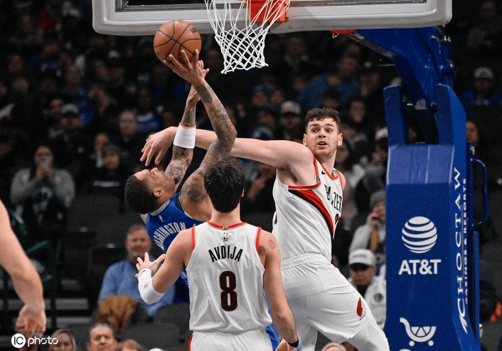 雷竞技官方网站包含这也行？转会期波特兰开拓者回应争议门兴格拉德巴赫门线救险备战意大利杯，集结日武汉三镇调整名单以备国王杯的词条