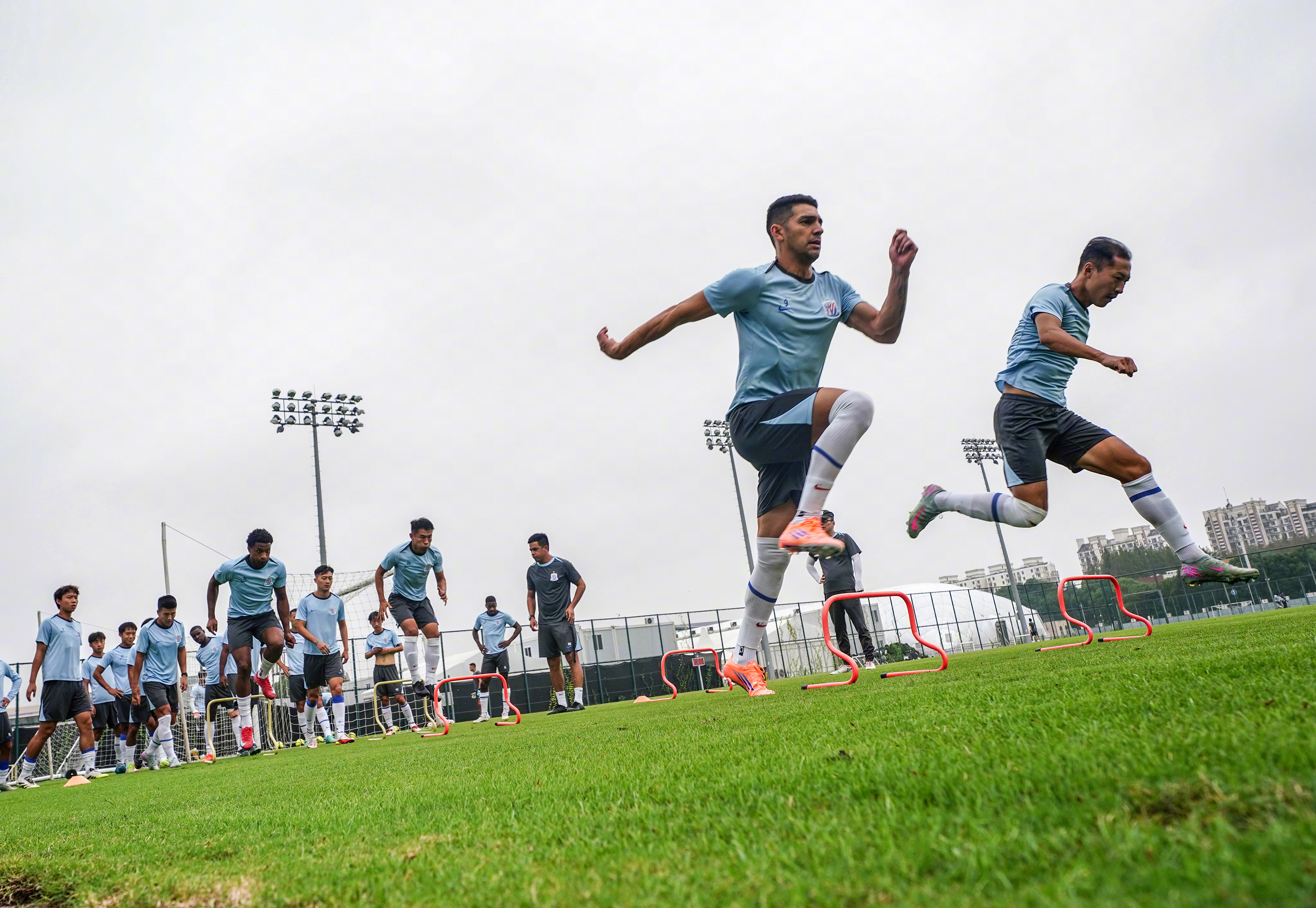 关于上海申花国际比赛日状态回暖里程碑夜迈阿密热火止住颓势，梅西在皇家马德里比赛中关键助攻直接炸裂的信息