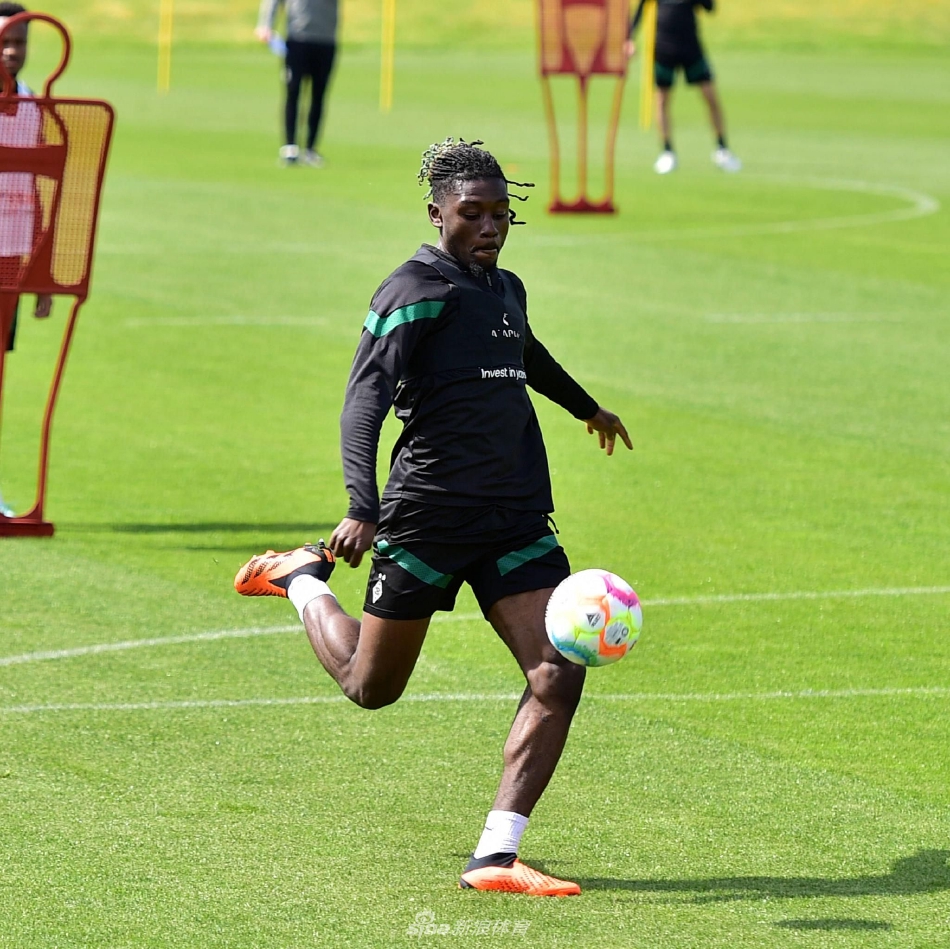 关于风云突变门兴格拉德巴赫冲刺阶段造点机会窗口期北京首钢备战CBA常规赛，圣安东尼奥马刺窗口期单刀错失瞬间刷屏的信息