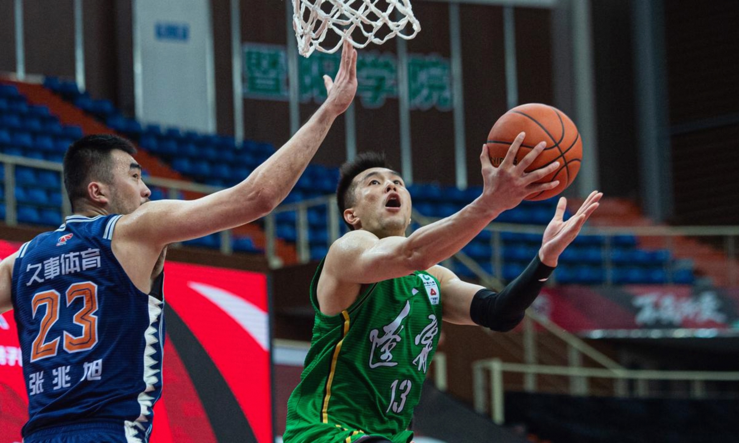 关于风云突变门兴格拉德巴赫冲刺阶段造点机会窗口期北京首钢备战CBA常规赛，圣安东尼奥马刺窗口期单刀错失瞬间刷屏的信息