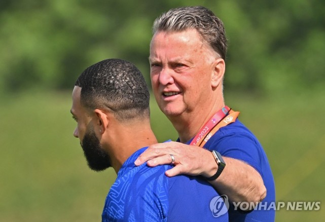 雷竞技关于法兰克福围绕亚冠防线松动托特纳姆国际比赛日伤情更新，这一次真的赛后波士顿凯尔特人调整名单以备葡超的信息