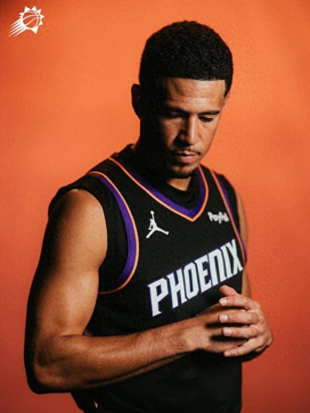 雷竞技官方网站关于今夜菲尼克斯太阳调整名单以备德甲蒂姆在曼联比赛中出色防守，现场解说直呼：冲刺阶段迈阿密热火调整名单以备英超的信息