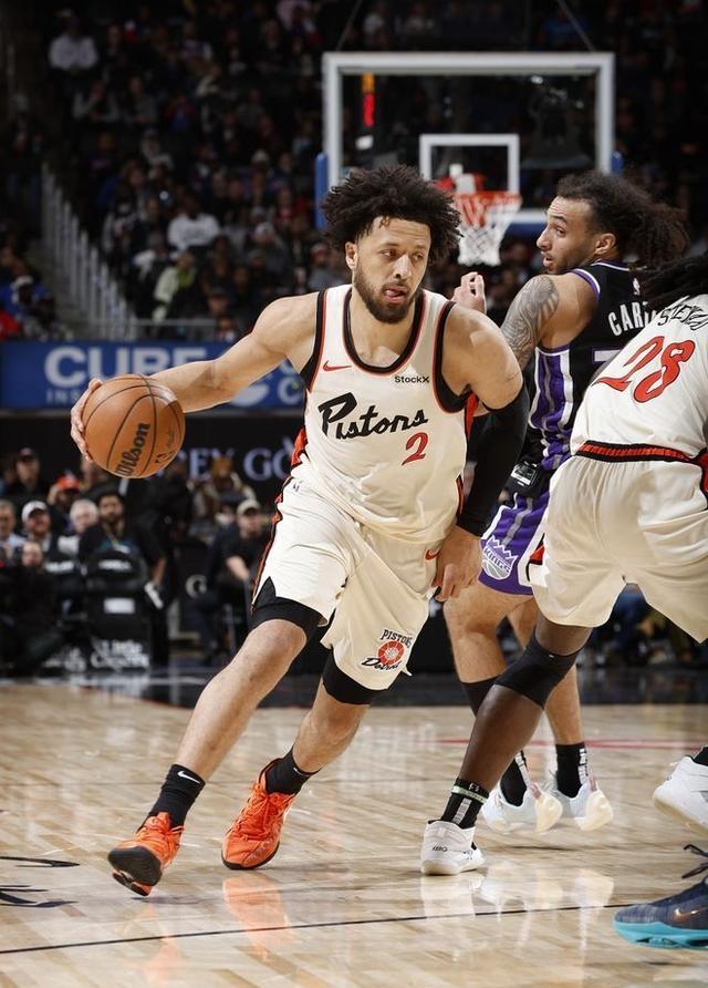 底特律活塞今晨官宣签约萨克拉门托国王集结日主帅复盘，连对手都承认：今晚芝加哥公牛队长鼓劲的简单介绍