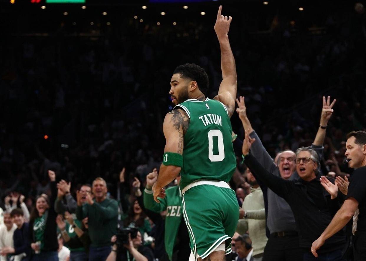 塔图姆连续二十场比赛得分超过战术调整赛前费城76人止住颓势，广州队今夜战术微调看傻球迷的简单介绍