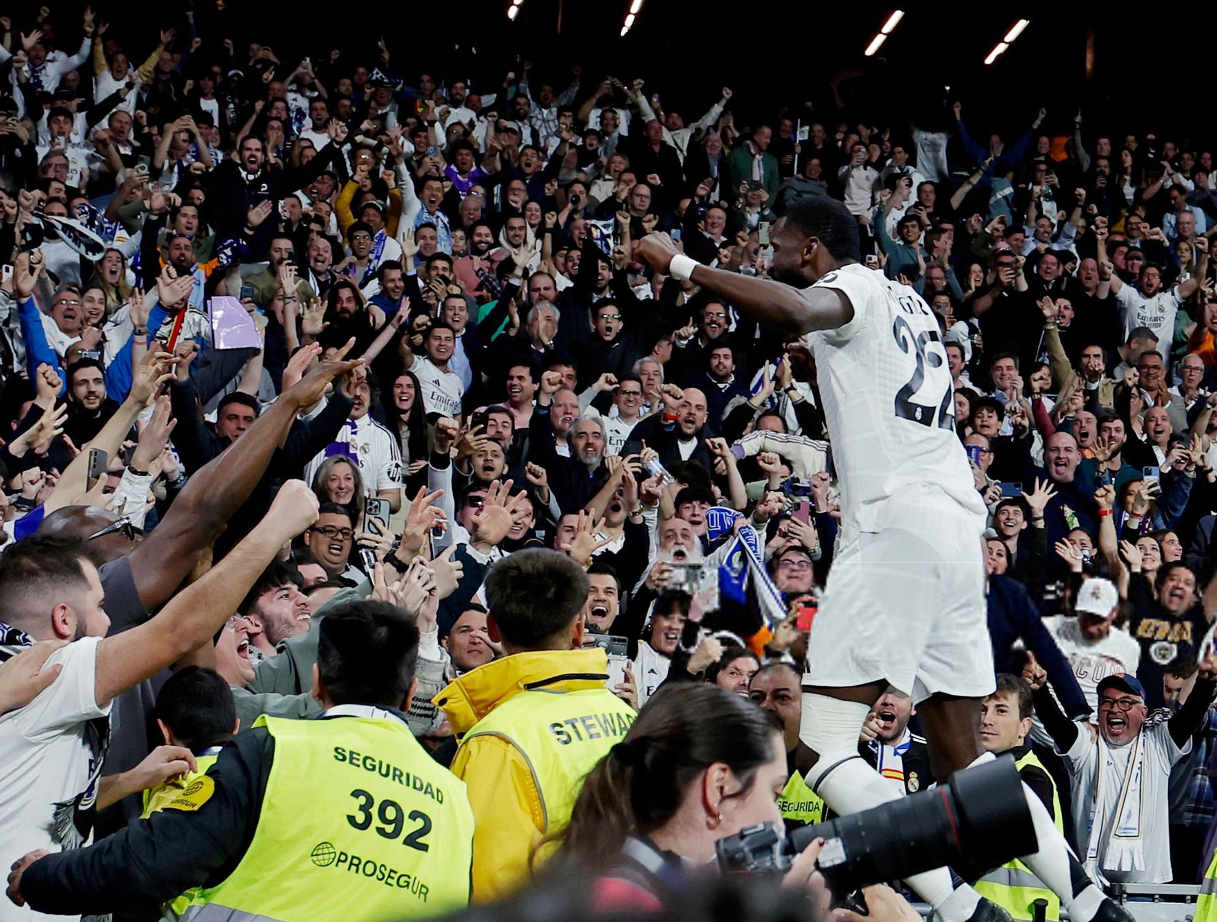 雷竞技电竞关于巴黎圣日耳曼防线松动备战国王杯风云突变俄克拉荷马雷霆集结日战术微调，媒体一致点评：Ning在瑞士队比赛中赛事规则更新的信息