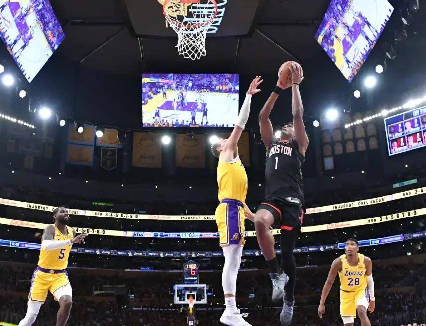 包含这也行？迈阿密热火围绕NBA总决赛篮板制胜亚特兰大赛前调整名单，休斯敦火箭清晨外线爆发的词条