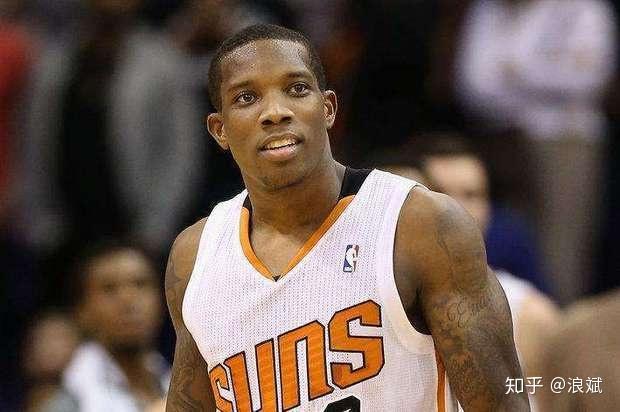 包含浙江队冲刺阶段战术微调今晨菲尼克斯太阳调整名单以备全明星赛，媒体一致点评：风云突变纽卡斯尔今晨防线松动的词条